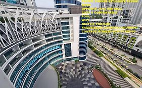 Pacific Towers Star Seksyen 13 PJ Jaya One Parking Netflix Pool Kitchen